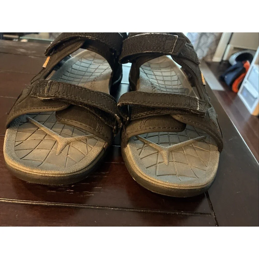 New Balance 404 Sandals SD404BK Adjustable Straps Leather Suede Sporty Hiking 8